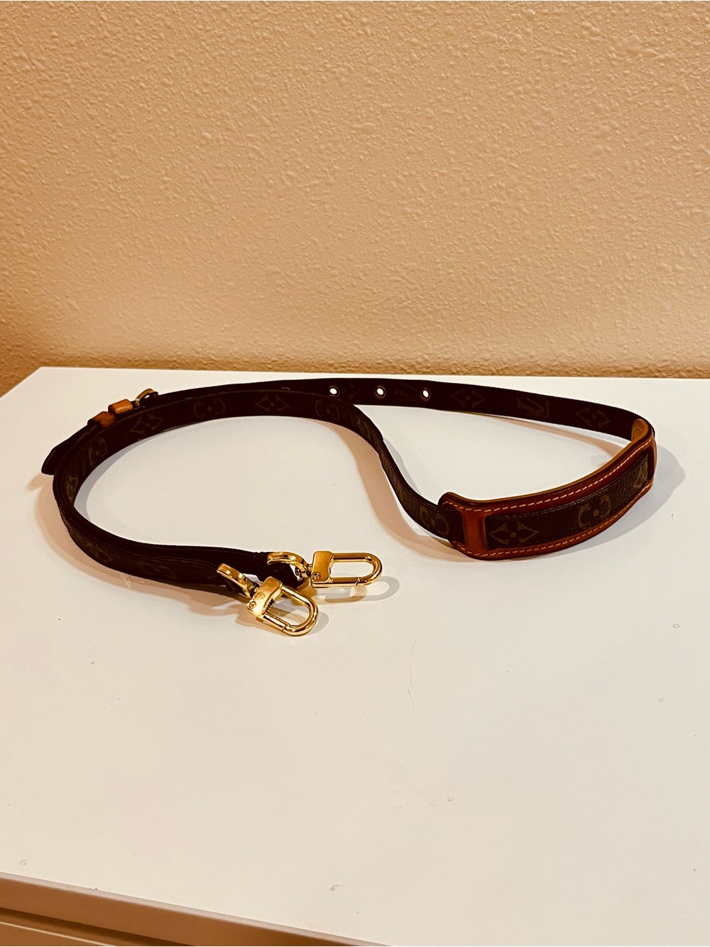 Louis vuitton monogram strap 48inch adjustable